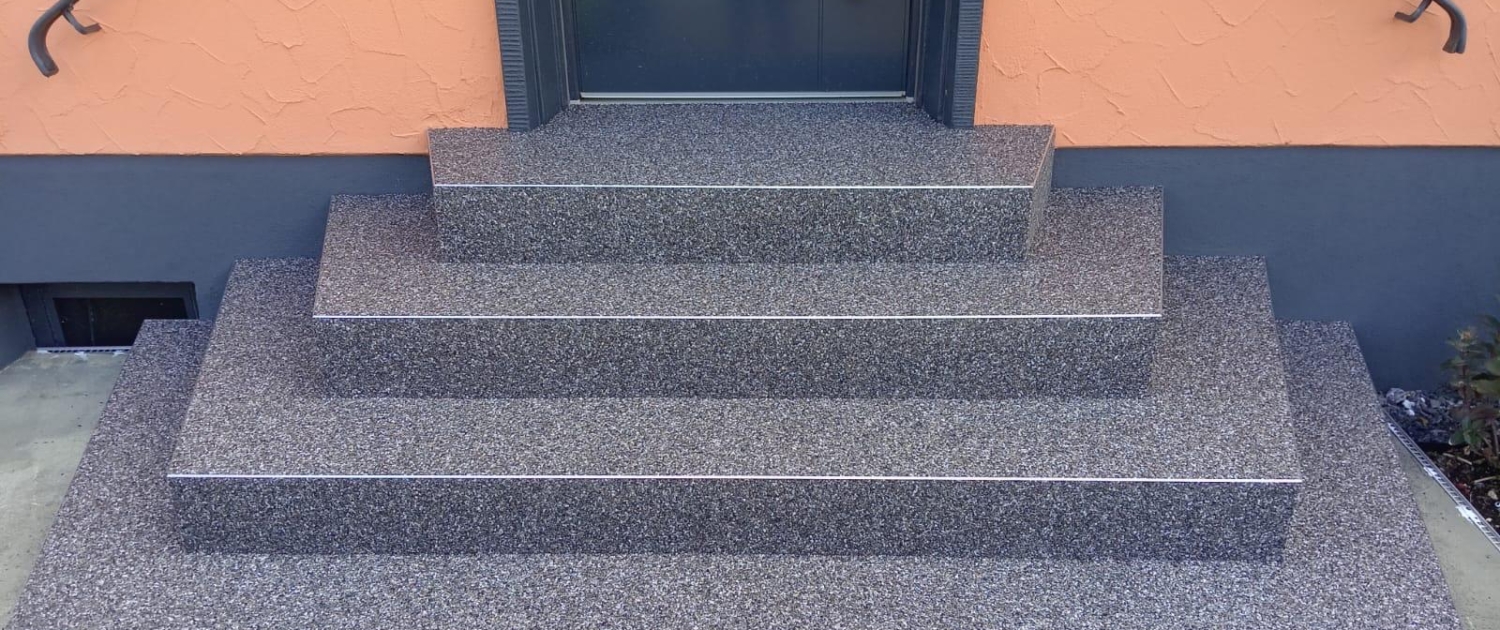 Treppe Steinteppich nachher